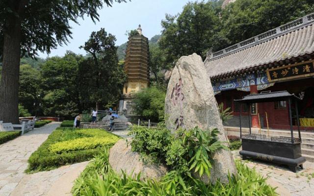 五行缺火的女人适合戴什么